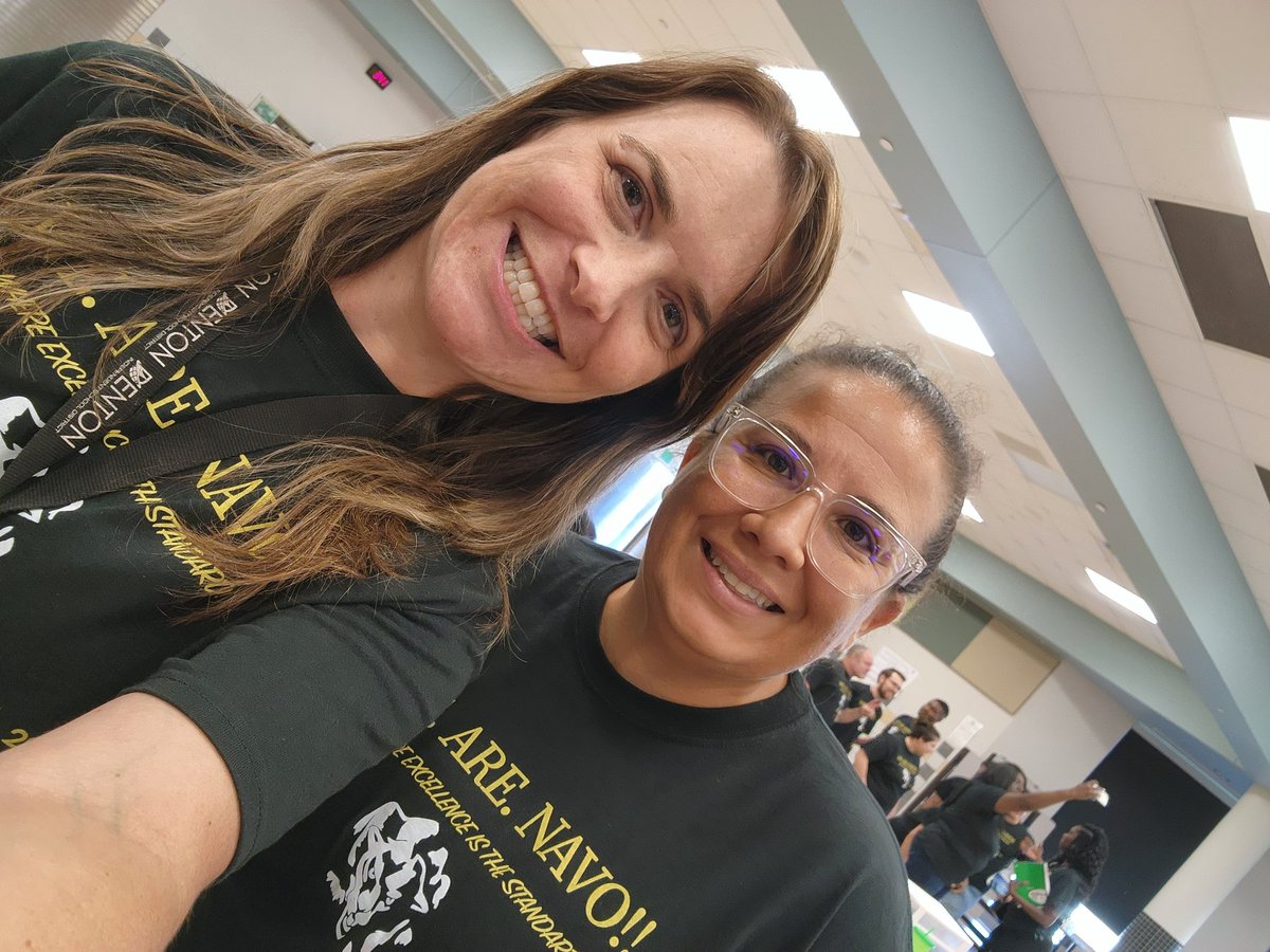 Lisa Smith tweet media