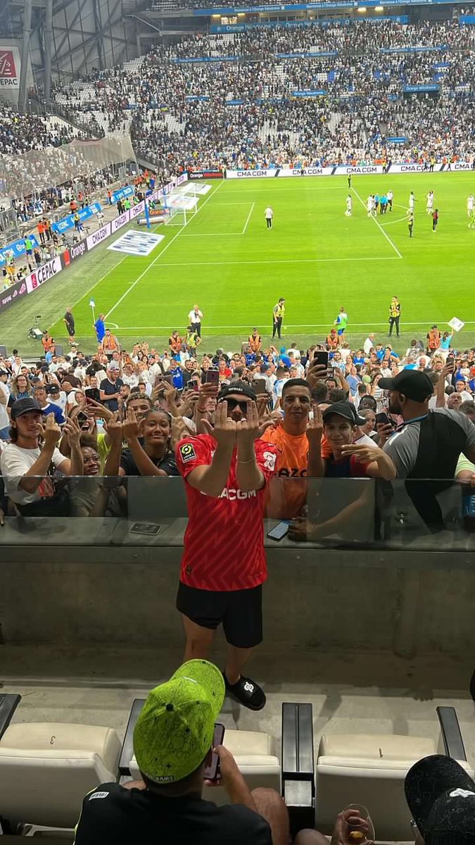 momodetp's tweet photo. Jul au vélodrome 👽 https://t.co/2VZXwDjgd2