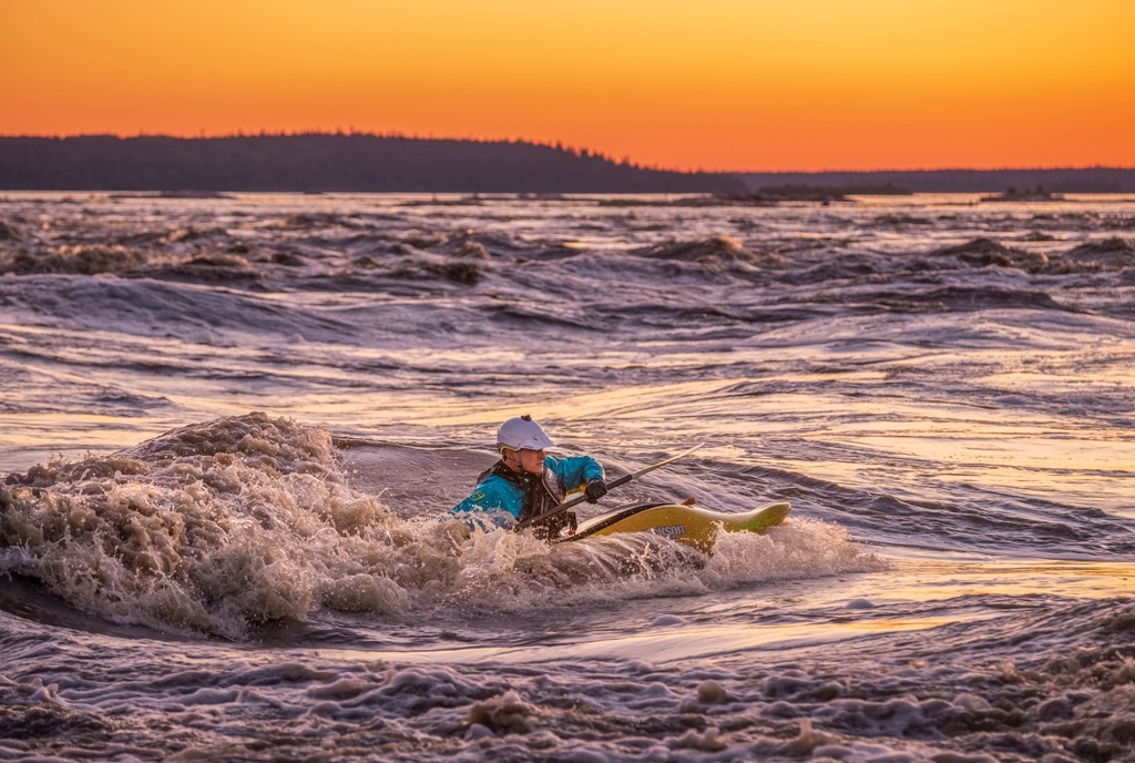 🛶 River Rendezvous 🛶 is happening Aug. 5 &amp; 6 in Fort Smith, NT!

A weekend filled with fun paddling events such as clinics guided river trips, a BBQ and more. 

See you on the river!