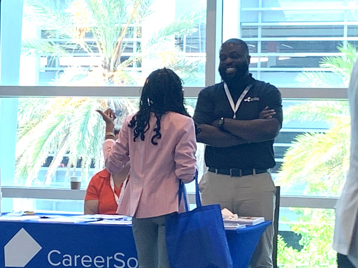 CareerSourceBD's tweet photo. 🎉 We're thrilled to be here at the Florida SBDC 2023 Small Business Success Summit! 🌟

It's an incredible honor to be part of this annual event that brings together small businesses from all across the region. https://t.co/UOrWPMw1Xa