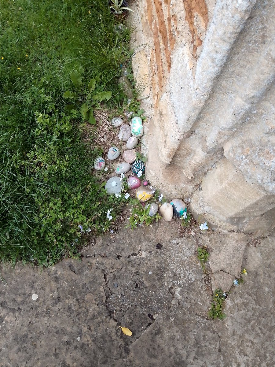 phil0073's tweet image. #PaintedStones &amp;amp; #BootScraper outside Church #PhilOnaBike  #BootScraperSaturday