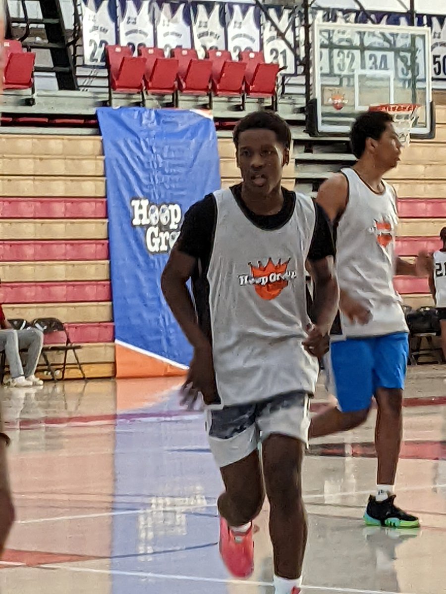 chickg3's tweet photo. Wednesday Unsung guys @TheHoopGroup Future All American Camp Team 7 (Black)- 6'4" '26 Jordan Shaffer (p-top) (Abington Heights PA), Team 9 6'7" '27 Brandon Woodard (p-l) (Langham Christian MD) &amp; 5'9" '26 Chase Peterson (p-bottom) (Gonzaga College HS DC). https://t.co/gpaamhFTPM