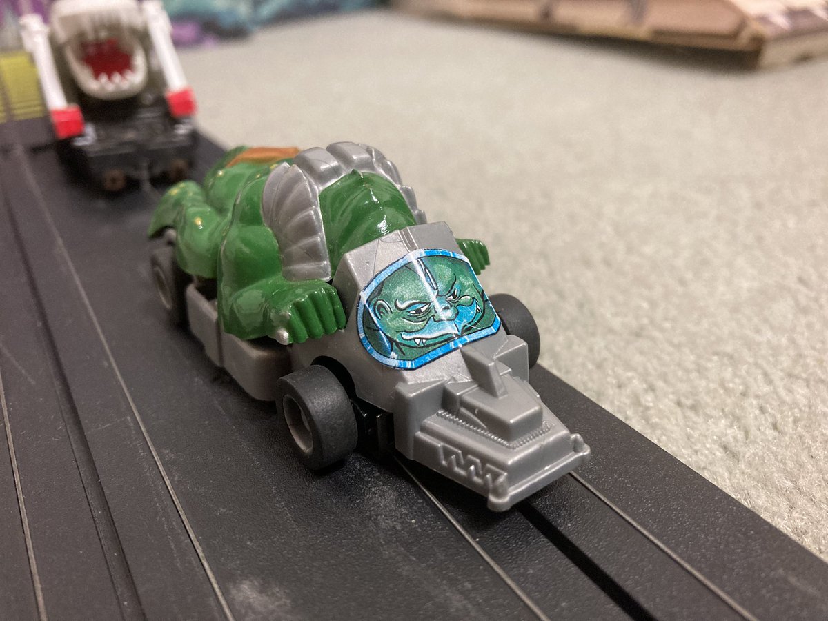 Cosmocats (French Thundercats) release of the Tyco Race to the Eye of Thundera racing set! Can Lion-O in his spring-up Thundertank beat Slythe in his (rather off-model) Nosediver? Probably, yeah. Nice to see The Vortex from The Trial of Strength as one of the hazards