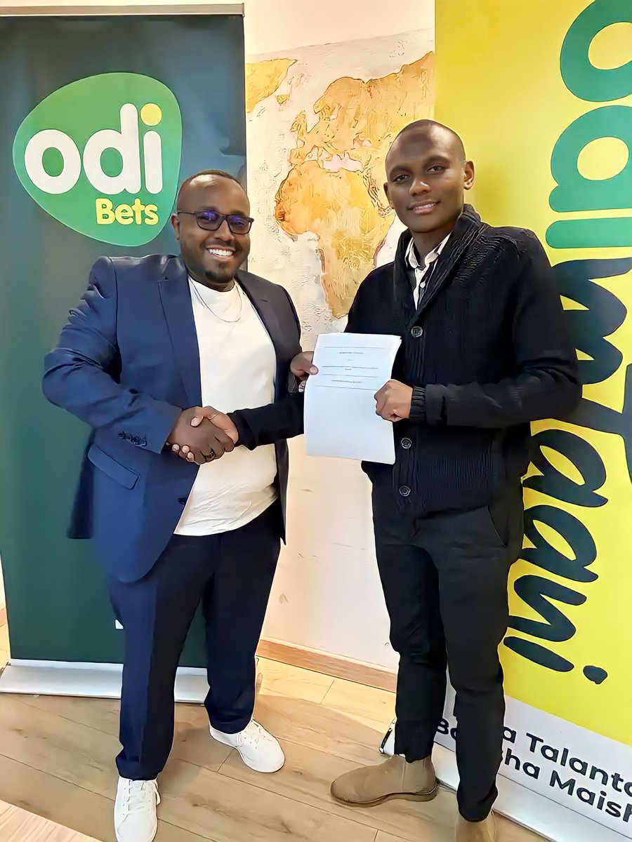 DjMrasNesta's tweet photo. ALAFU WATU WANGU BET NI JAMO SIKU ZOTE @odibets 👊🏾👊🏾
GOD'S TIME 🙏🏾🙏🏾
TO NEW HEIGHTS AND BLESSINGS 🙏🏾🙏🏾
EBU DOWNLOAD APP NIKUPEE ODIBET MERCHANDISE: https://t.co/NbsJSfSbeE
#oneisneverenough #SuchMzikii #mapemayetu #bonyooo #sikuzote #azziad #president #Worldcoin #YvonneKhis https://t.co/ij6hQk4HMR