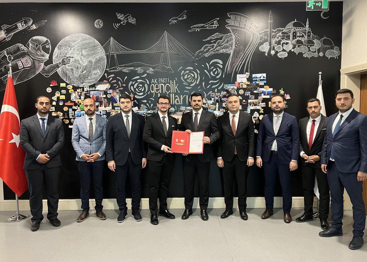 Ak Parti Gençlik Kolları Başkanımız <a href="/eyupkadirinan/">Eyyüp Kadir İnan</a> ‘ın tensipleriyle Ak Parti Uşak İl Gençlik Kolları Başkanı olarak atanmış bulunmaktayım.