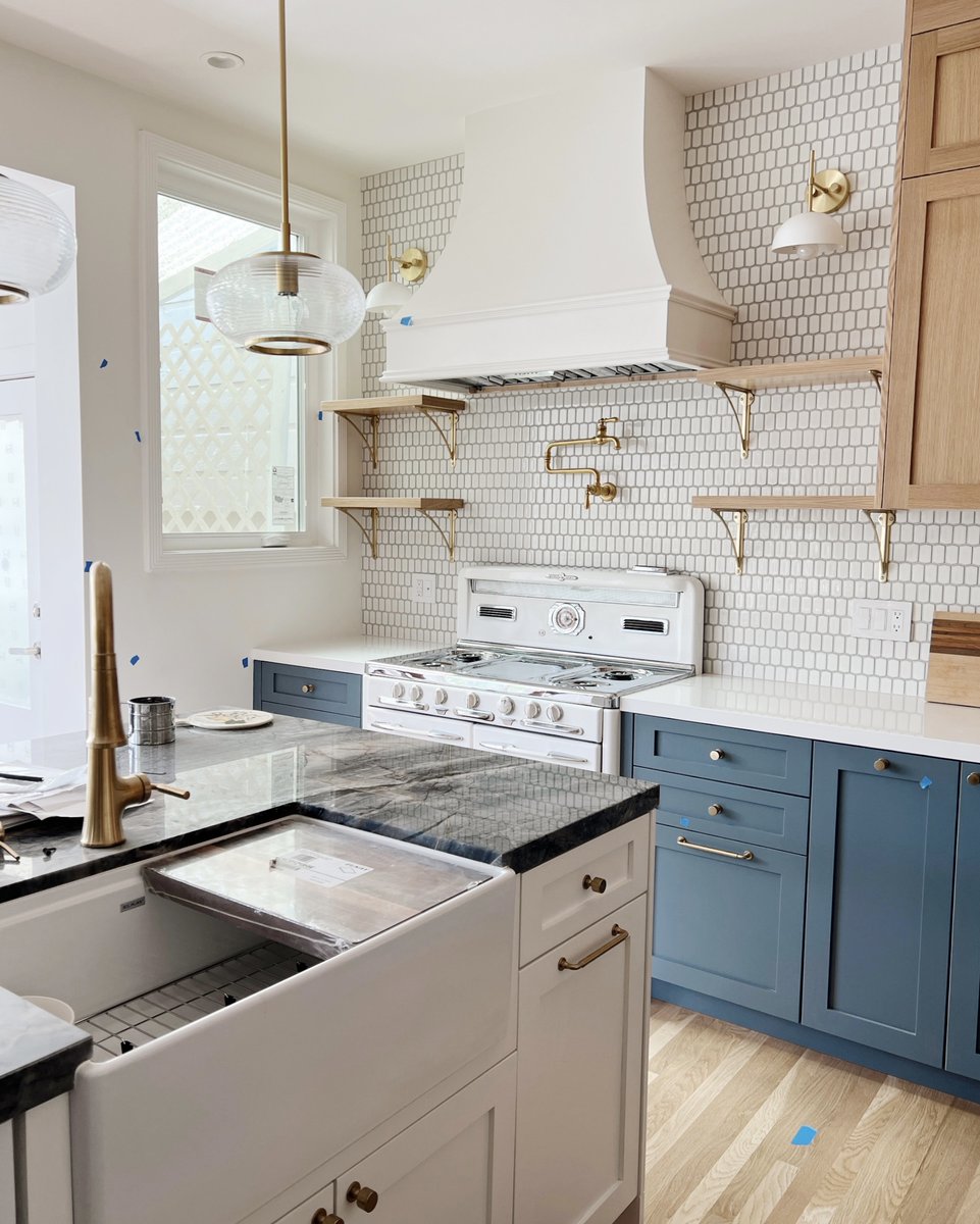 This San Francisco kitchen remodel project is 98% complete, and we couldn't be more thrilled! We poured our hearts into creating the perfect space for this couple. Now, we can't wait to professionally photograph it and showcase every beautiful detail. Stay tuned for the big revea