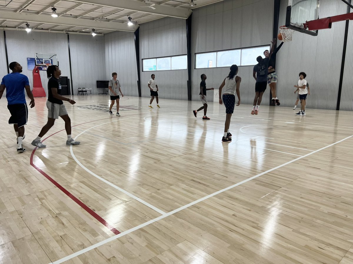 Adam Barnes tweet media