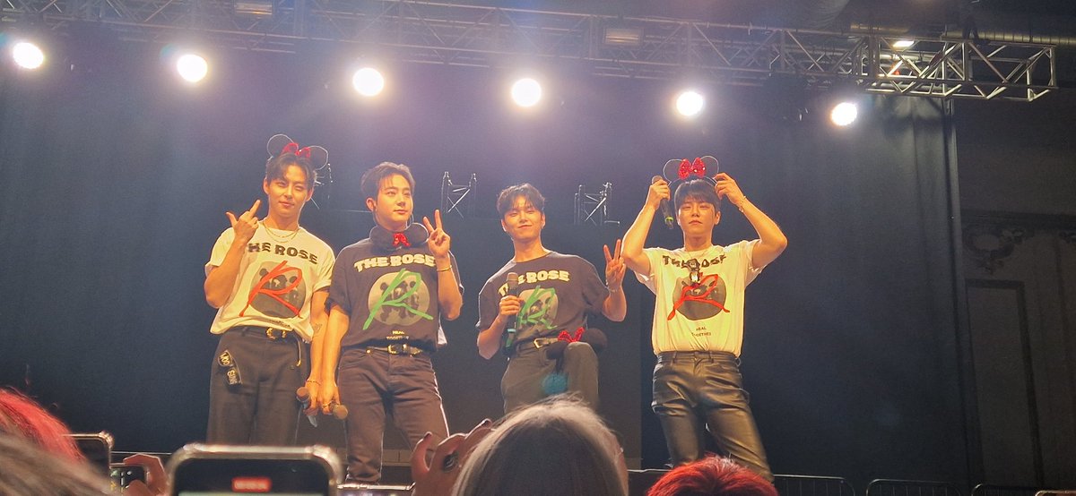 happy #6YearsWithTheRose 🥺🌹