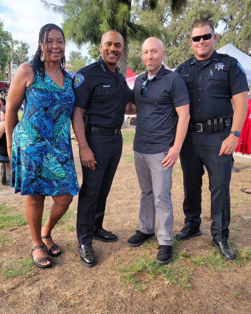 SBPD_CHIEF's tweet image. National Night Out was a blast! The community turn out and support filled our spirits. I appreciate all the work that @LydsRec and my amazing team did to create such a huge event.  (Especially my do-it-all Lieutenant, Jennifer Kohrell).  Thank you all!

#CommunityOverEverything…