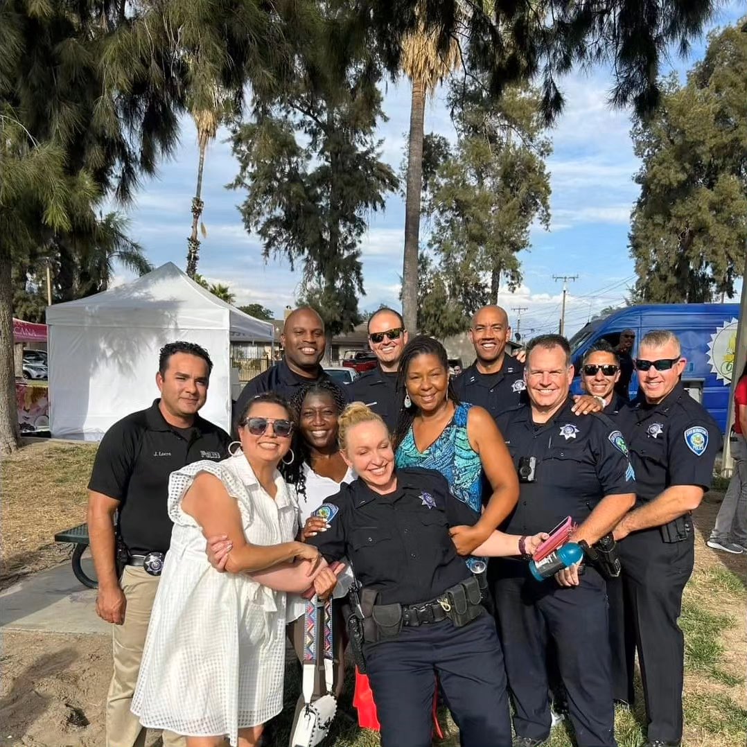 SBPD_CHIEF's tweet image. National Night Out was a blast! The community turn out and support filled our spirits. I appreciate all the work that @LydsRec and my amazing team did to create such a huge event.  (Especially my do-it-all Lieutenant, Jennifer Kohrell).  Thank you all!

#CommunityOverEverything…