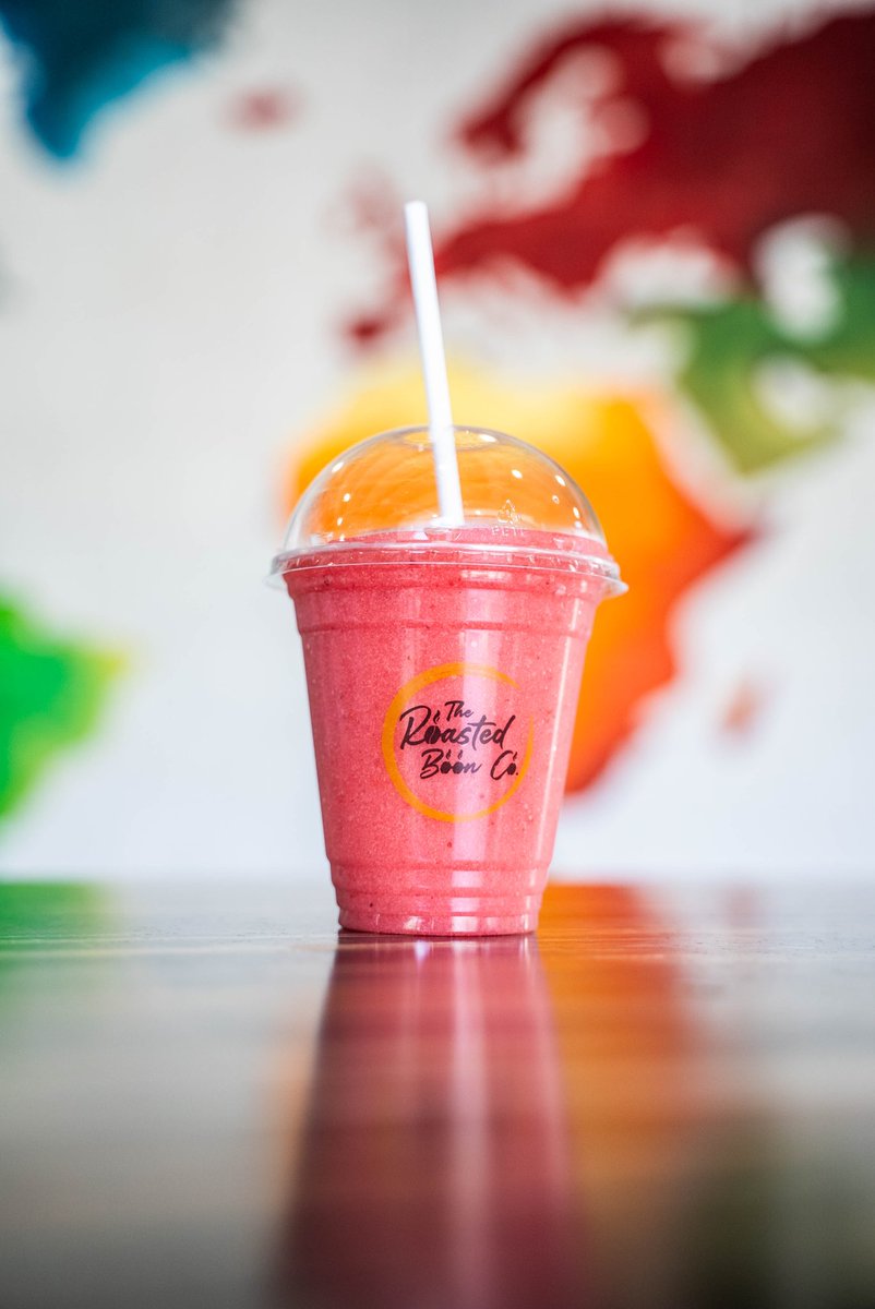 roastedboondc's tweet photo. Summer Time Calls for Summer Drinks!! Don’t forget to stop by and see the specials we have for you!🍹☀️ #roastedboon #smoothies #drinks #coffeshop #dccoffeeshops #tasty https://t.co/PK5LMH8Sgu