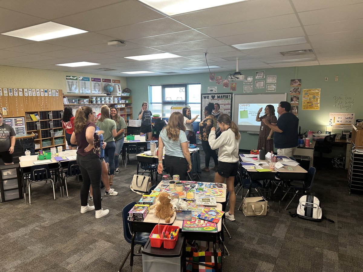 I was super honored to be asked to be a model teacher and host model classroom this year for new <a href="/WichitaUSD259/">Wichita Public Schools</a> first grade teachers. This morning was so much fun, and I am so excited for all the new teachers starting their journeys this week! #wpsproud