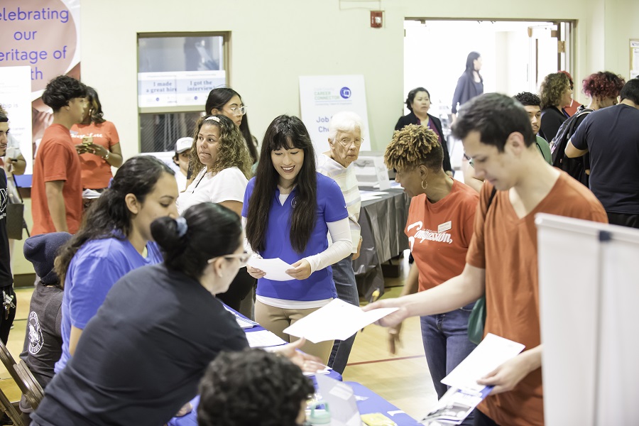ChiCookWORKS's tweet photo. Hundreds of job seekers have attended @cookcountygov #CareerConnector 2023 hiring events! Don’t miss out on the next one! You can visit https://t.co/DpFyvbkxFM to register for upcoming Career Connector events and stay up-to-date for any new information. #ChiCookWorks https://t.co/qjLTVSxr3f