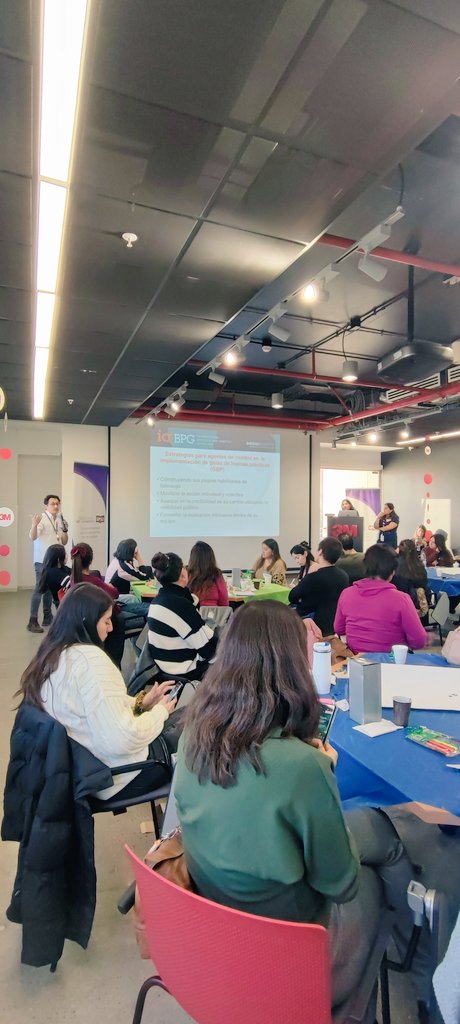 Nuestro champions de la 2da generación  <a href="/Rodceledon/">Rodrigo Celedón</a> presentando en la 3ra generación de #bpsoucchristus 
<a href="/Chio_Maga/">Rocío Magaña</a>  <a href="/AngelicaGAP/">Angélica Gutiérrez</a> <a href="/BPSOUCCHRISTUS/">BPSO UC CHRISTUS</a> <a href="/RNAO/">RNAO</a> <a href="/sabadv/">Sonia Abad</a>