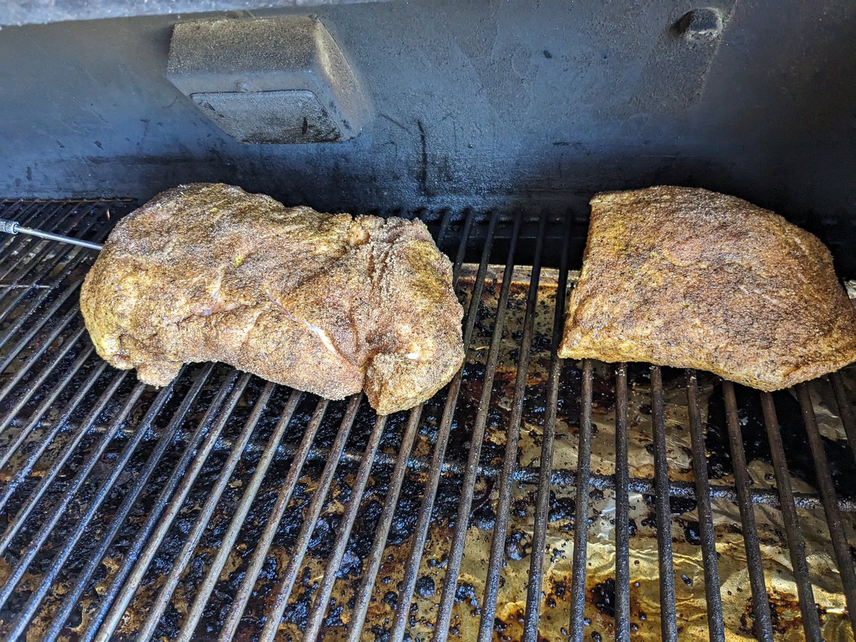 BraveNewMarrs's tweet photo. #NoWorkWednesday

Tacos, poppers, Shiner, and smiles. https://t.co/CIivNP3Q7k