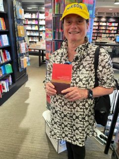 AustenParrish's tweet photo. Faculty news: Prof. @CMenkelMeadow’s Negotiation: A Very Short Introduction on sale at @Waterstones all over the UK (a recent photo from Brighton). https://t.co/v18SXcpbxo