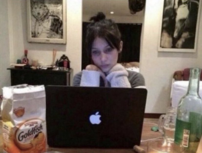 yo viendo por quinta vez mis destacadas de ig