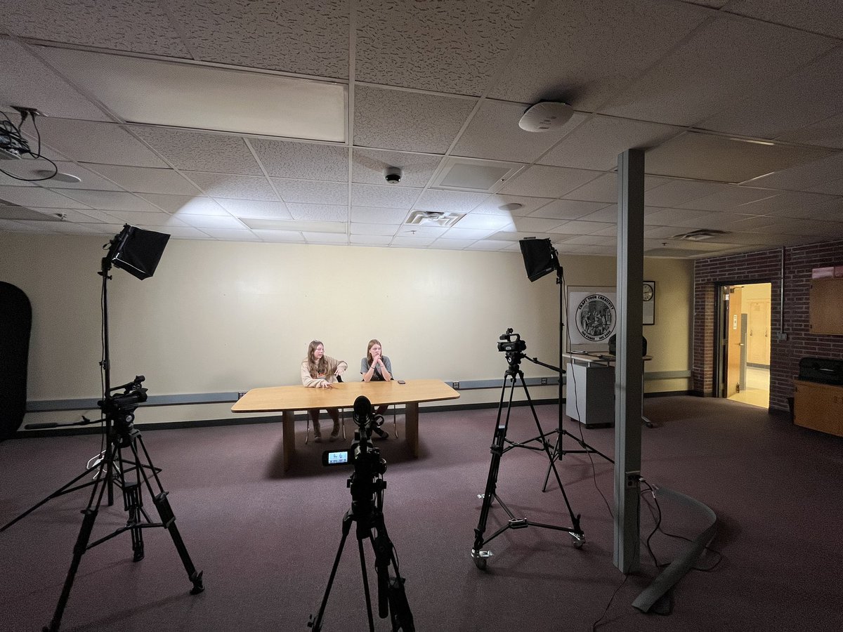 Alex Fernando (@fernanman42) on Twitter photo Spent the afternoon helping <a href="/lsehs/">Lincoln Southeast HS</a> set up their broadcast studio. Our <a href="/Unl_CoJMC/">UNL CoJMC</a> Recruitment Team is gonna be working with them this upcoming semester on a number of projects! <a href="/ralloway/">Rick Allo๐ฆay</a> <a href="/ArianaJoyCobler/">ArianaJoy Cobler</a> <a href="/Lydiaslens04/">Lydia Hernandez</a> Spent the afternoon helping <a href="/lsehs/">Lincoln Southeast HS</a> set up their broadcast studio. Our <a href="/Unl_CoJMC/">UNL CoJMC</a> Recruitment Team is gonna be working with them this upcoming semester on a number of projects! <a href="/ralloway/">Rick Allo๐ฆay</a> <a href="/ArianaJoyCobler/">ArianaJoy Cobler</a> <a href="/Lydiaslens04/">Lydia Hernandez</a>