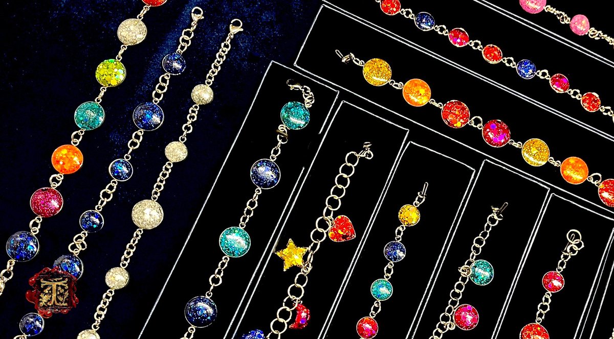 The new and amazing Headcorn Artisan Market launches this Sunday August 6th <a href="/HeadcornVillage/">Headcorn Village</a> 11 till 4pm on Days Green - See you there! 🌠 #new #artisan #market #headcorn #artist #resin #gifts #jewellery #launch <a href="/nucleusarts/">Nucleus Arts</a> <a href="/Ts_aArt/">tanya outen</a>