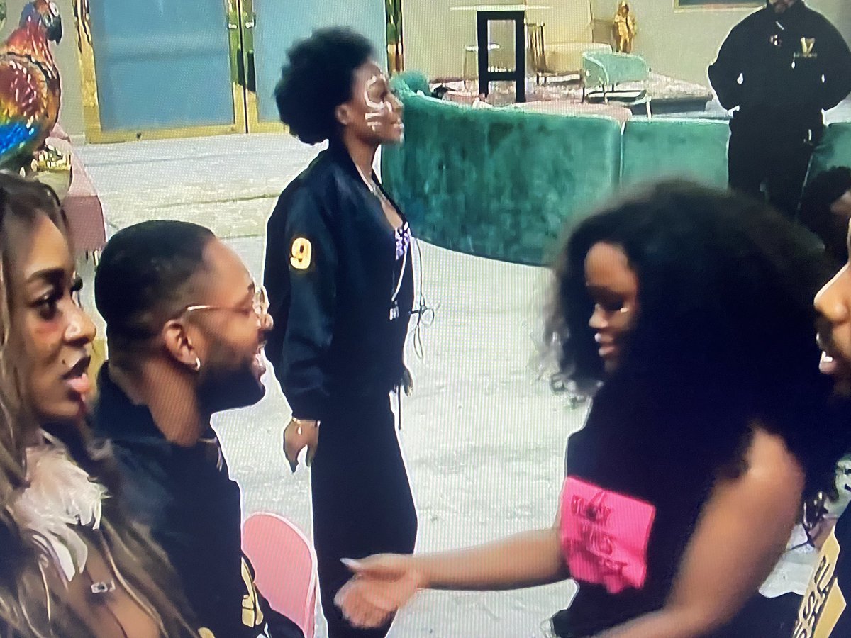 MomoTweetx's tweet photo. Love β€οΈ always #Crocee 4lif π€ The season couple π₯°
#Ceec #Cross #BBNaija #bbnaijaAllstars https://t.co/iTQ5p6PQUJ