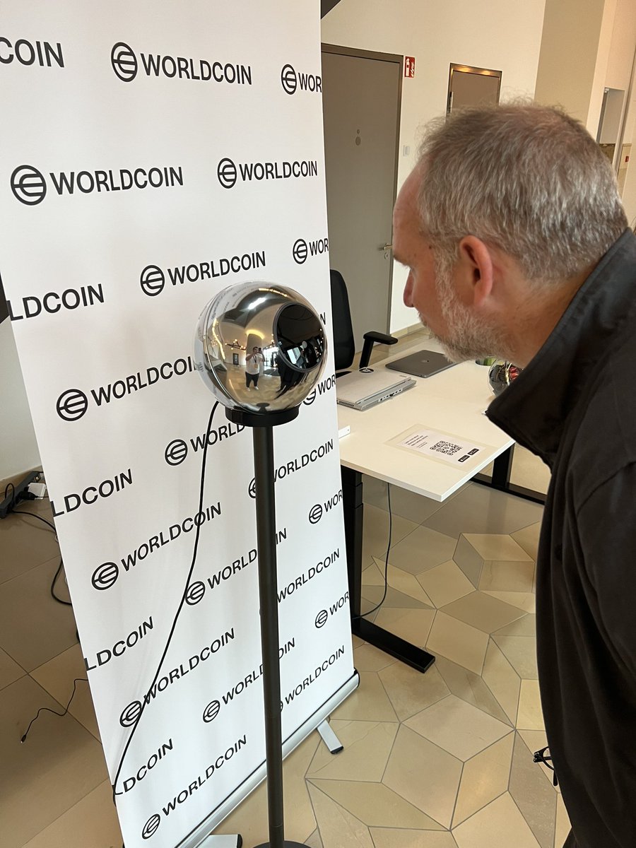 Markus Edgar Hormeß tweet media