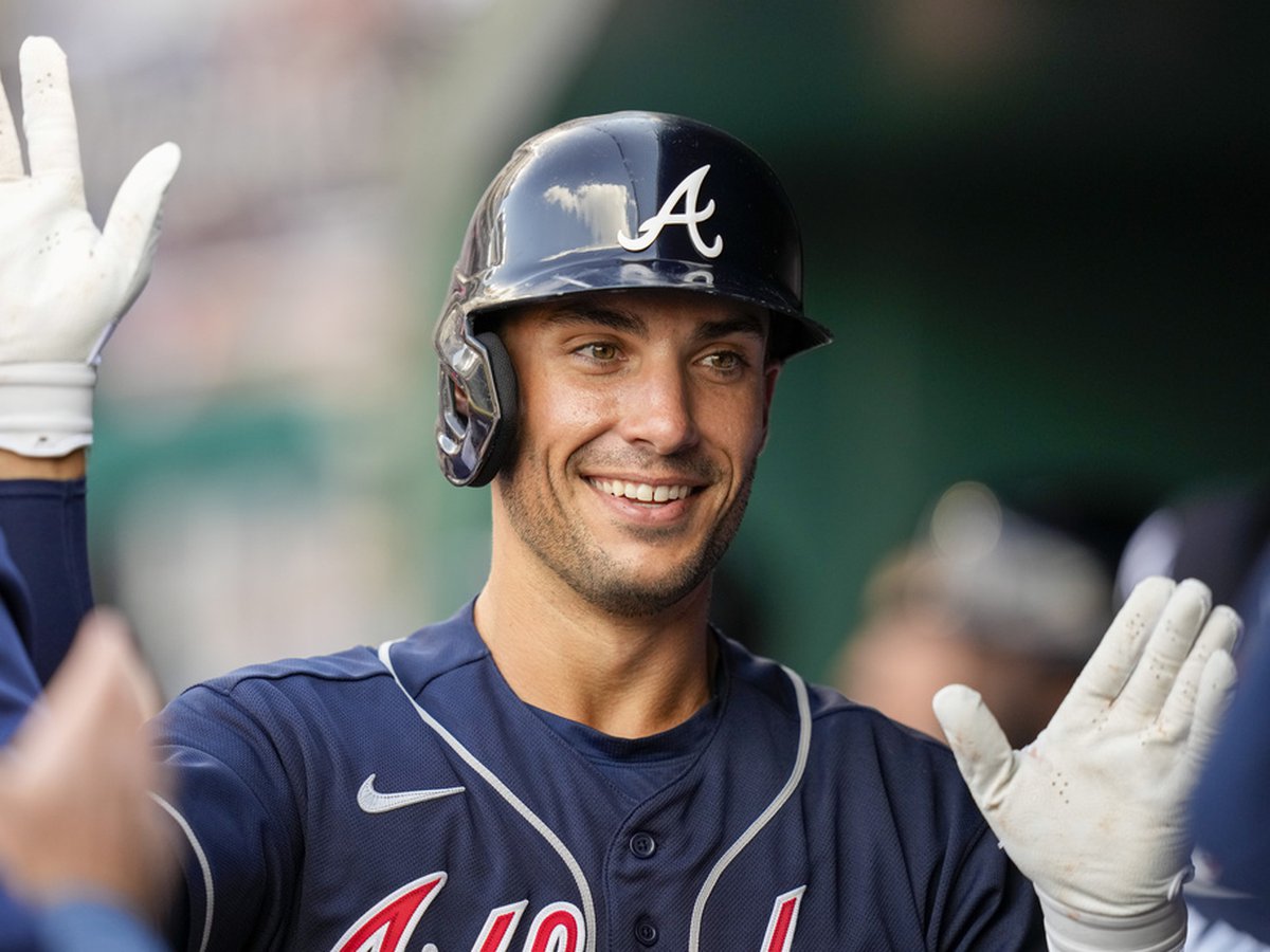 (Parody) FAX Sports: MLB tweet media