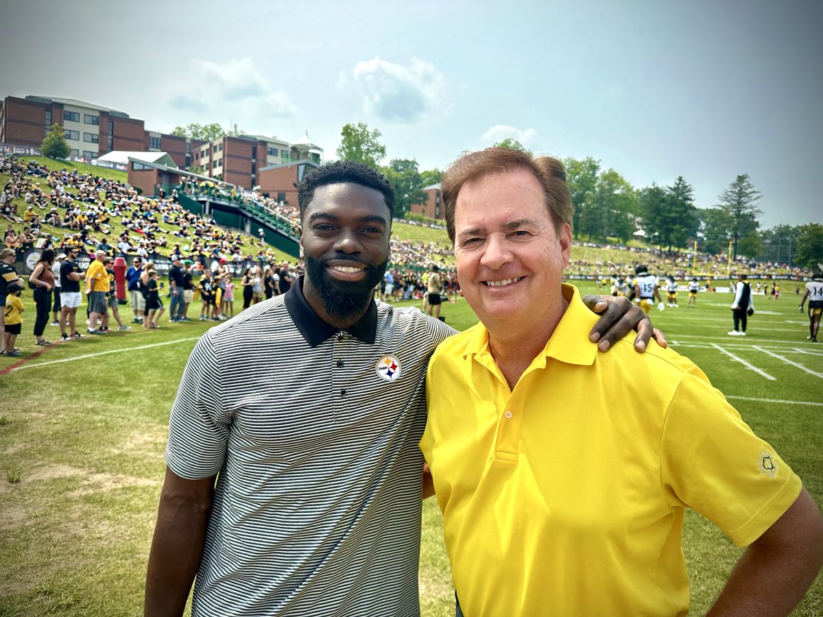KDPomp's tweet photo. Coming up at 6:45 @KDKA Sports LIVE from #SteelersTrainingCamp Hear from @BMac_SportsTalk Host of #AllThingsCovered Podcast. https://t.co/epcI6Nsa5b