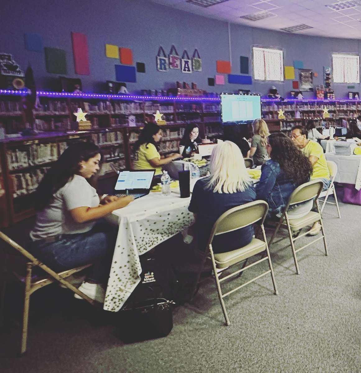 MilamMagnet's tweet photo. We are back together!! Enjoying preparing for an amazing year!! #ItsOURtimetoSHINE #GoTeam #ThankYou #ForYourHardWork πβ€οΈ https://t.co/IpFqSsq3hN