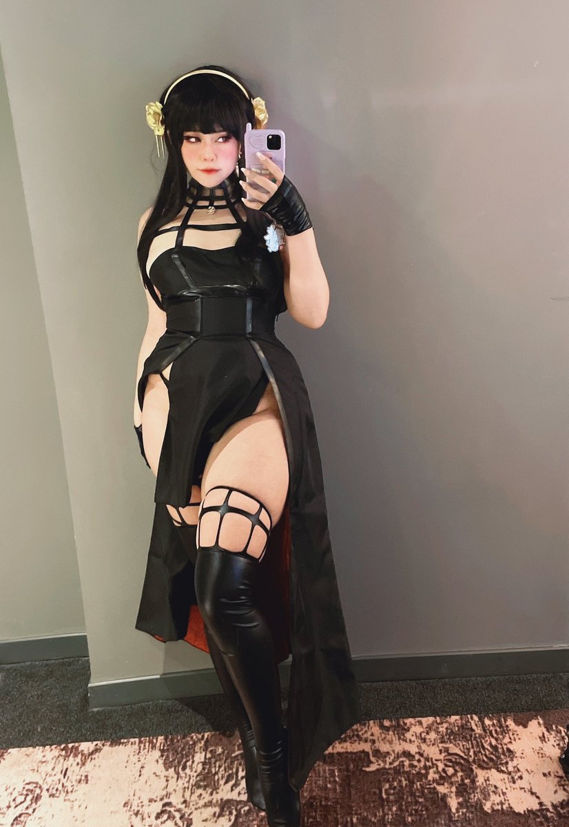 Thigh 🤌🏻✨ https://t.co/b8a4yL7Kgl
