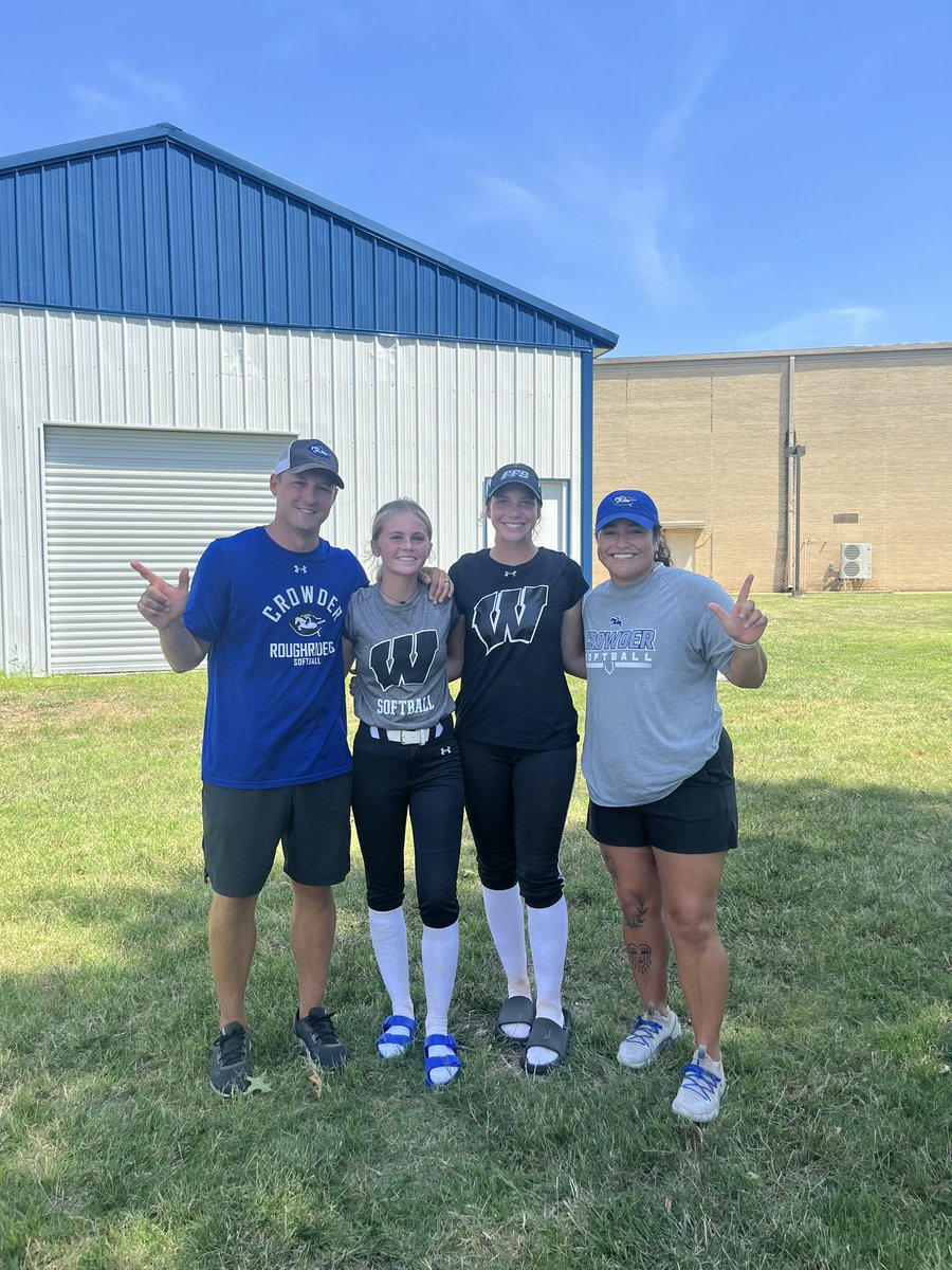 Thank you so much <a href="/CCRoughridersSB/">Crowder College Softball</a> for putting on a great camp! #roughemup