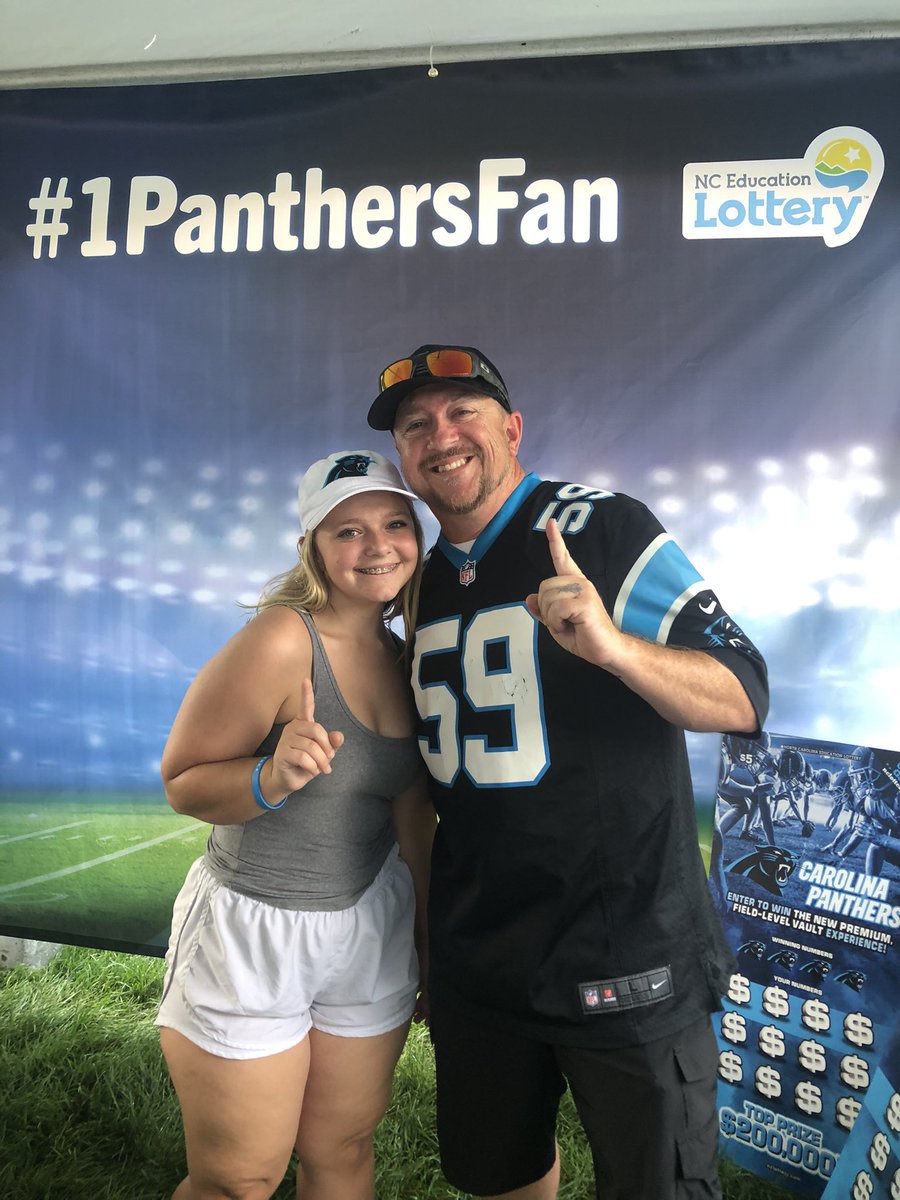 VickInABox77's tweet photo. #1PanthersFan https://t.co/aCHi97X7bk