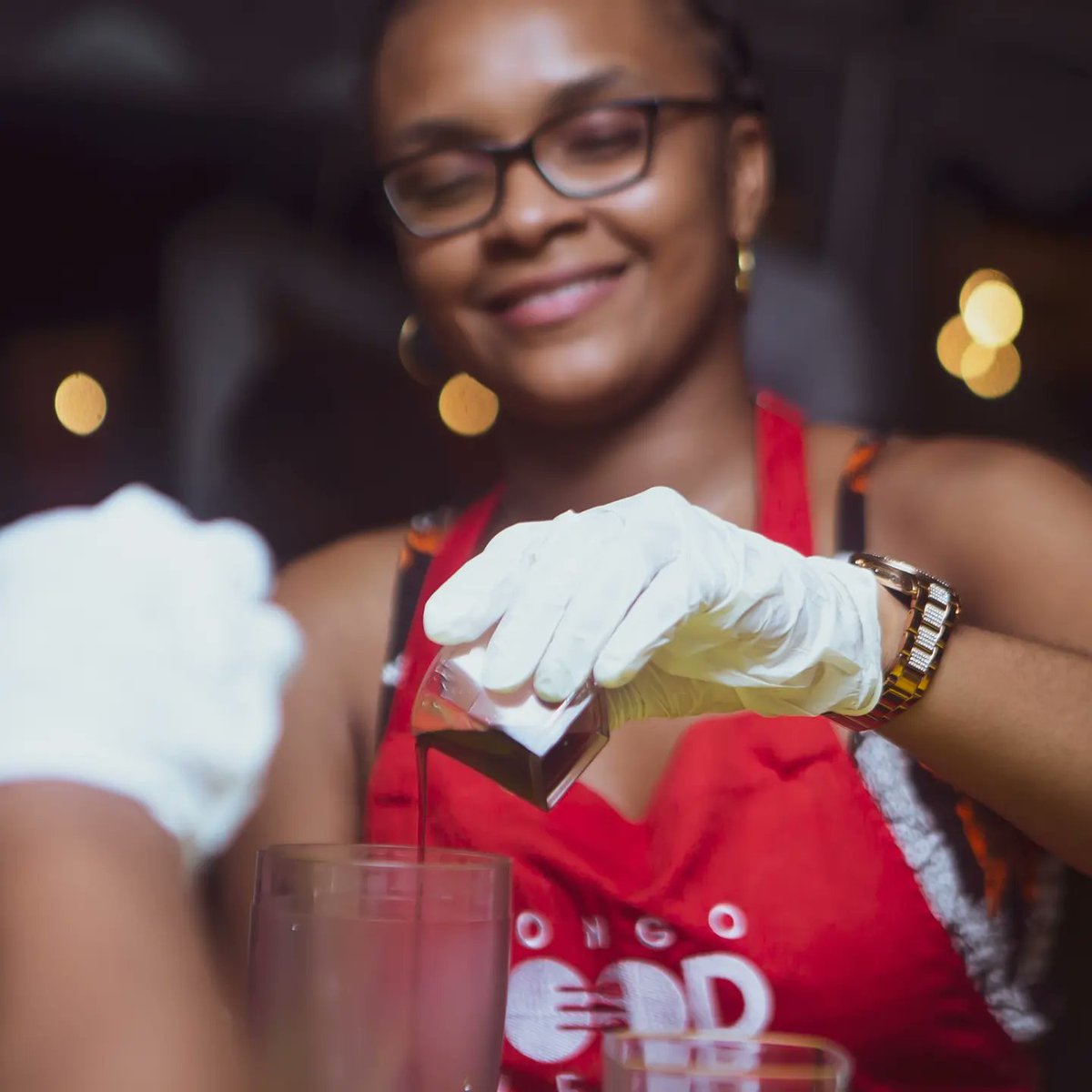 congofoodweek's tweet photo. vivez l'expérience Congo Food Week à 100% en vous inscrivant à nos différents ateliers, notamment l'atelier chill &amp; cheers qui consiste à la préparation et dégustation des cocktails par vous même accompagné

Plus d'informations au +243819948297 https://t.co/KvwN2trwOW