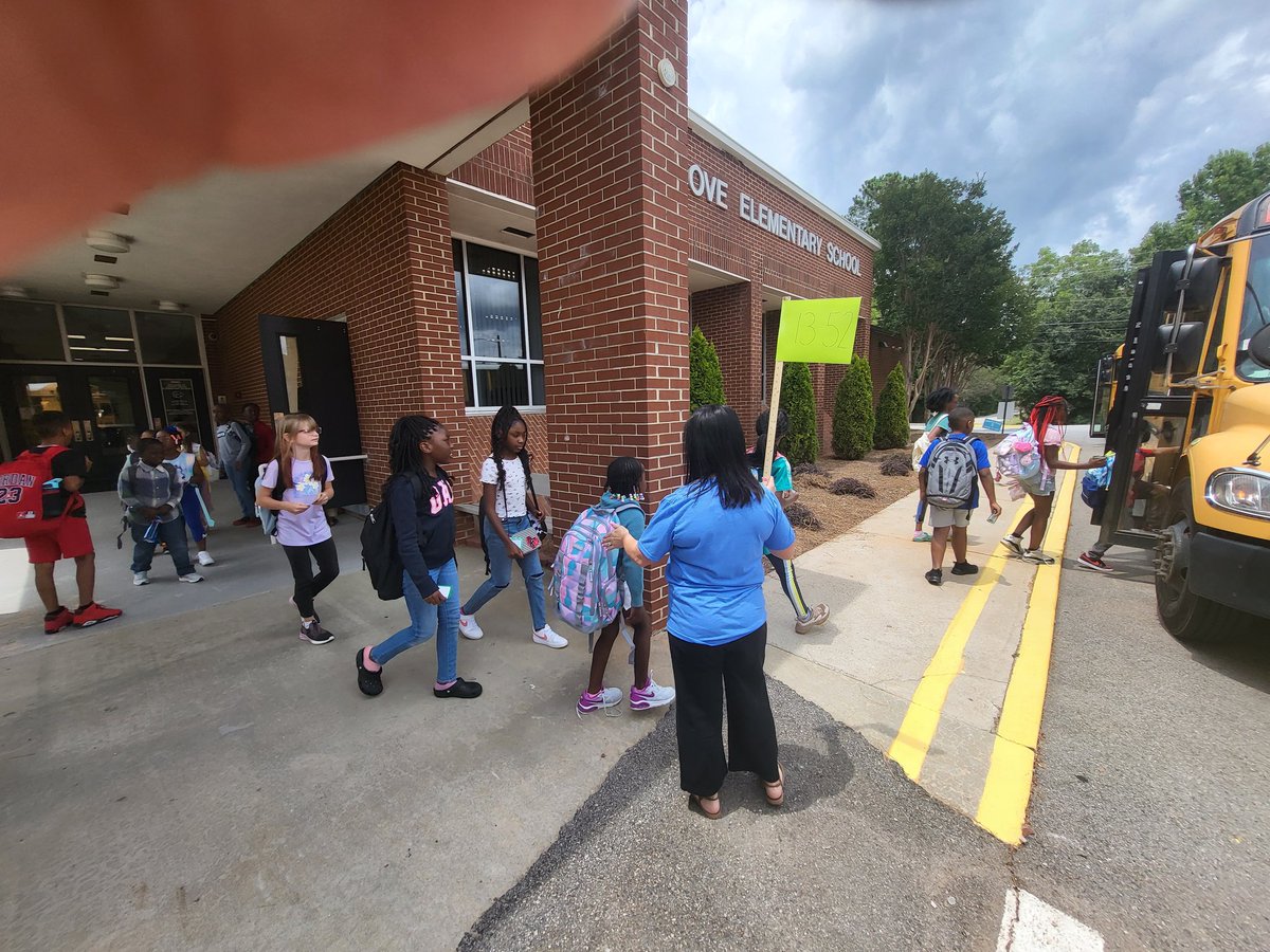 At the end of the day of the best first day ever <a href="/LGE__HCS/">Locust Grove Elementary School</a>, all buses were in place and ready to receive learners! So many smiles from students at the end of a long day is proof that it was an amazing day! <a href="/SparkleTSmith/">Sparkle Smith</a> <a href="/mr_bsclass/">Randy Butler</a> @BrittanySutton_