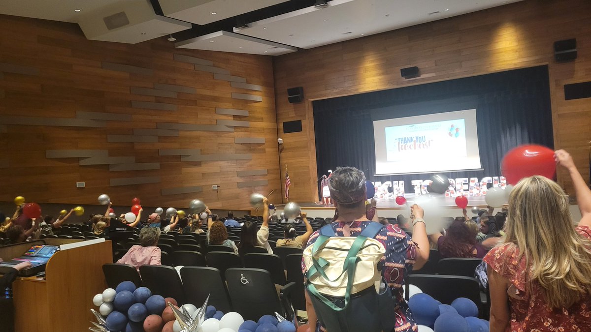 BennerBrainiacs's tweet image. Having all of us think of the one strategy that will lift up our year and our kids this year. A great way to end #TeachToReach!