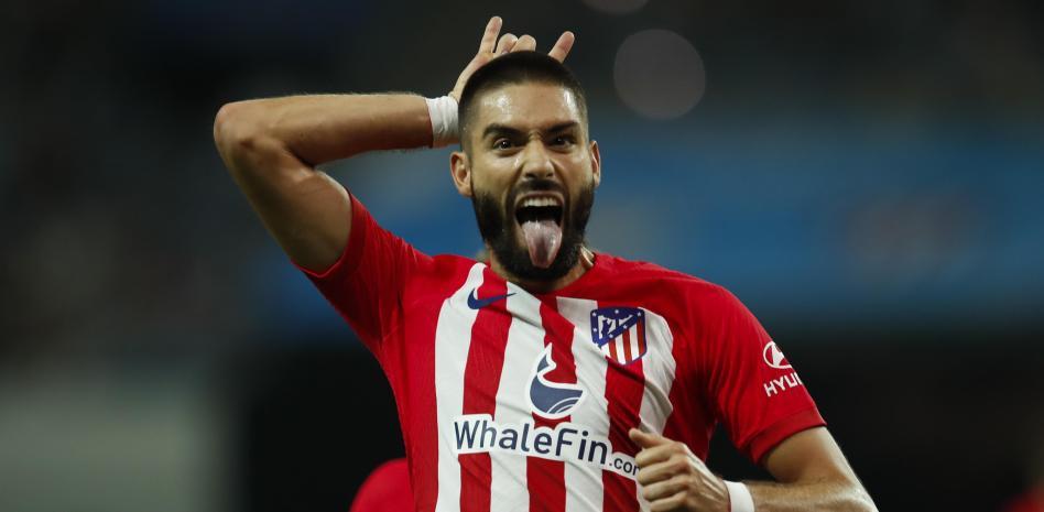 RadioMARCA's tweet photo. 👔 Marco Kirdemir (@marcoagentfifa), agente FIFA que conoce al detalle el mercado 🔍

🗣️ "El Fenerbahçe quiere sí o sí a Carrasco"

🗣️ "Están insistiendo al @Atleti muy fuerte para que recale en Estambul"

🎙️ Con @sergioktorres🔛 https://t.co/vsmZXLNe7T