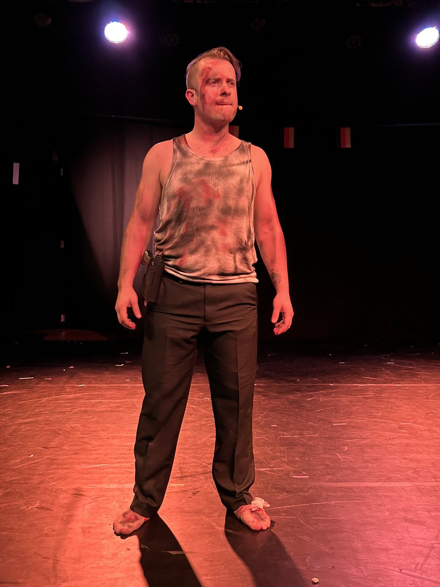 Such a brilliant Edinburgh Fringe show - A Good Panto Die Hard at <a href="/EdinFringePicks/">EdinburghFringePicks</a> #edinburghfringe - don’t miss it if you’re a fan of #DieHard or #DuranDuran - loved it! We laughed and sang and yelled along “Behind you!”