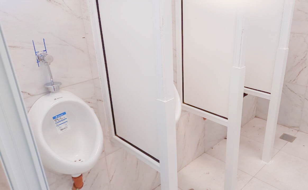 OLlancafilo's tweet photo. #Loncopué Terminó la refacción y ampliación del CPEM 10 que suma una superficie de 41,15m2 donde se ejecutaron nuevos módulos sanitarios para niñas, niños y personas con discapacidad. Los trabajos fueron coordinados entre #MinisterioGobiernoEducación y Subse Obras Públicas https://t.co/WVFwUzGl78