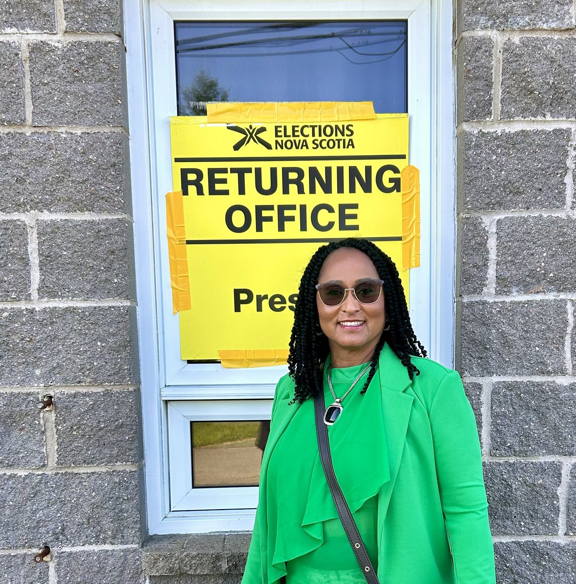 A very special voter visited the polls today. Thank you to my wife Loretta. Her support is a big part of what has made this possible ❤️Remember to make sure you vote early and vote Carlo.