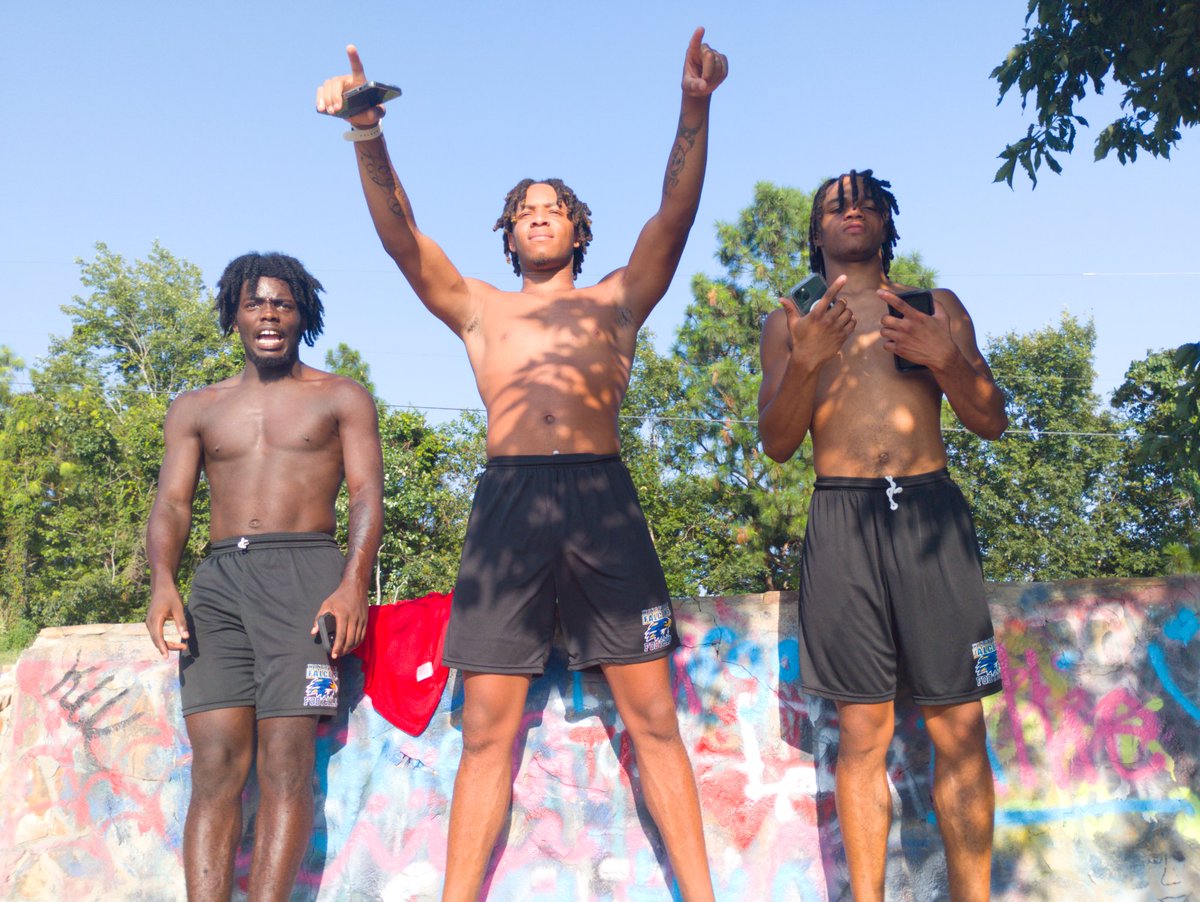 Andrew Watson tweet media