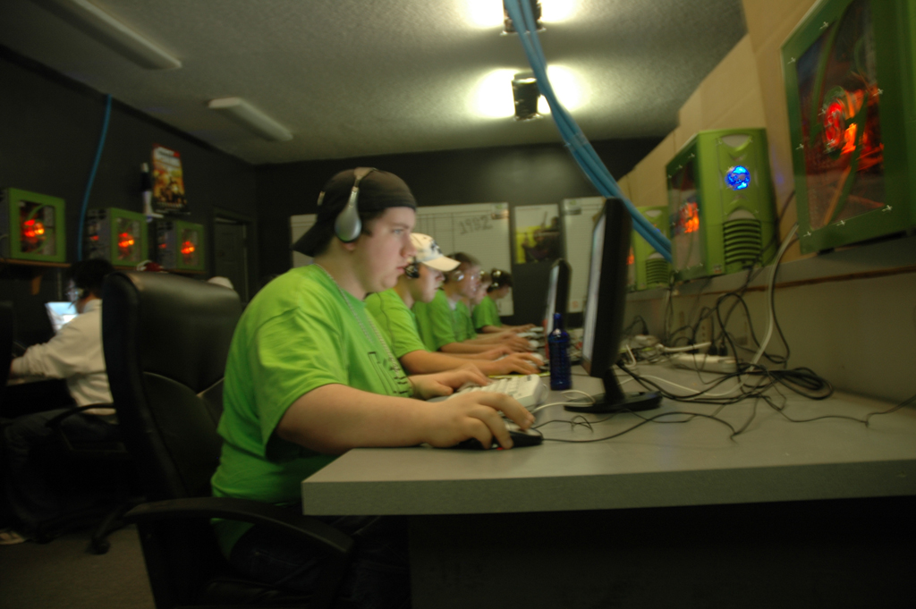 eBash Esport Arenas tweet media