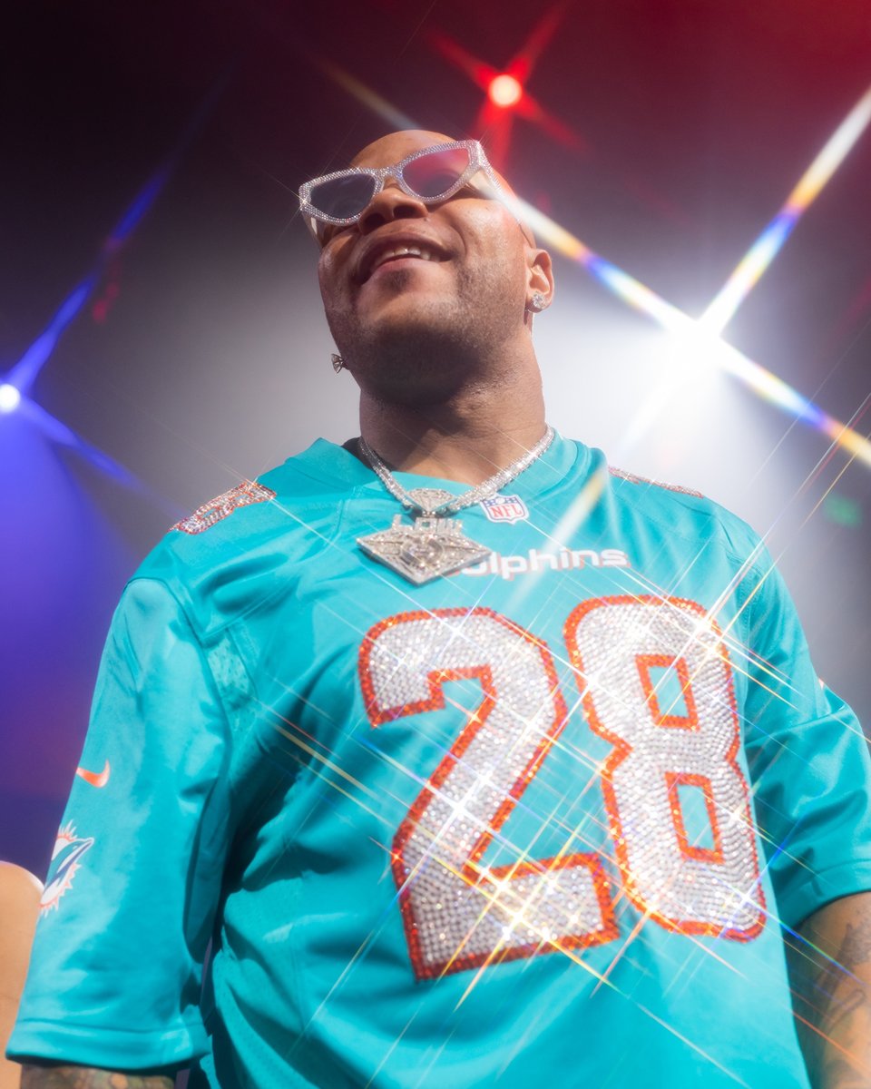 11Miami's tweet image. All 😬 for @Official_flo at #E11EVEN Friday, August 18!
Tickets &amp;amp; Tables: 11miami.com/florida

#LegendaryPerformance #FloRida #LiveMusic #11Miami #LiveFrom11