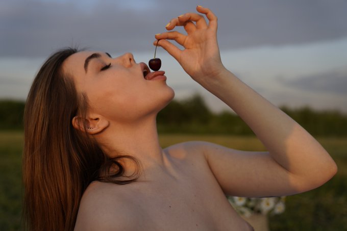 🍒🍒🍒 https://t.co/qCCUW6HIJU