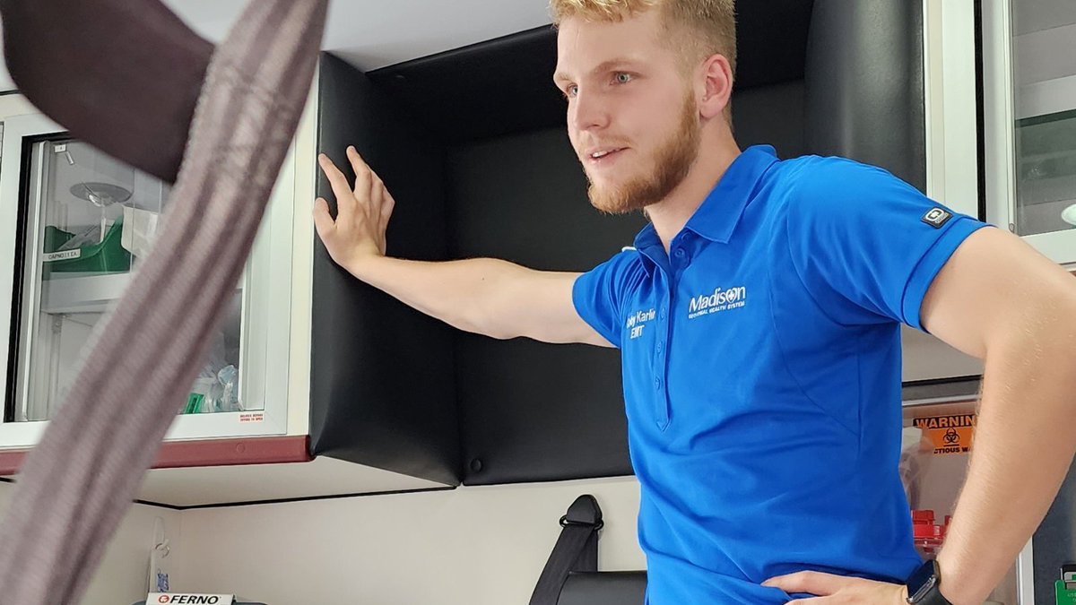 Madison_Health's tweet image. One of our favorite parts of National Night Out is giving ambulance tours! It looks like everyone had a fun time!