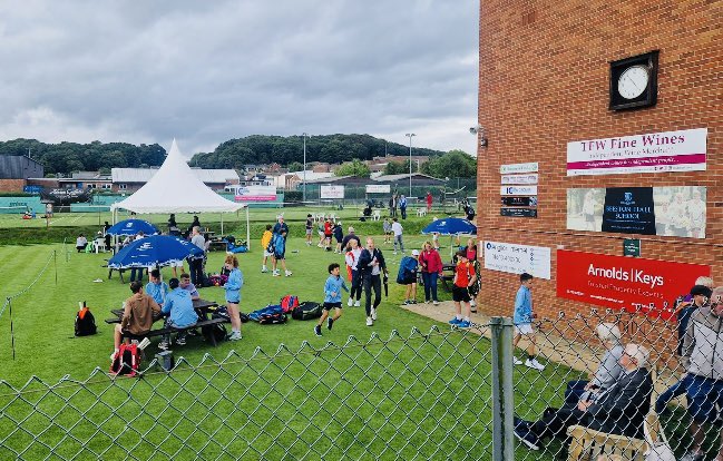 CROMERTENNIS's tweet photo. It’s been an unusually rain interupted Annual Junior Week so far compared to recent years but we are getting through the incredible number of matches despite it! 👏👏to all the team involved headed up by John our referee #juniorweek #cromer @norfolktennis @LTACompetitions https://t.co/N1JZjGBZ5u