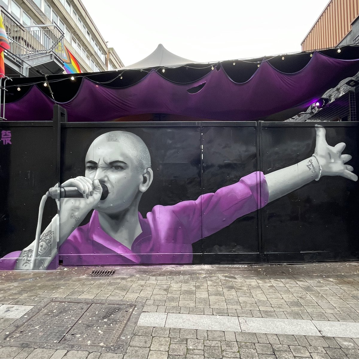 A woman walked by while I was painting this and gave out to me for making her look so angry. She said it would be “much nicer with her looking happy.” I replied that she had a lot to be angry about.