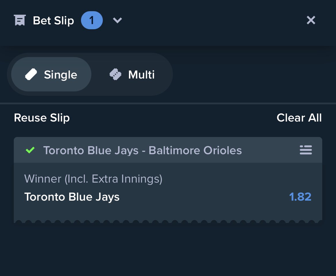 SportsKingPing's tweet photo. Toronto Blue Jays (1.82) 🔒

Starts at 7:07pm est! 

Enjoy the money! 💰💰 https://t.co/H6vvlrSDDA