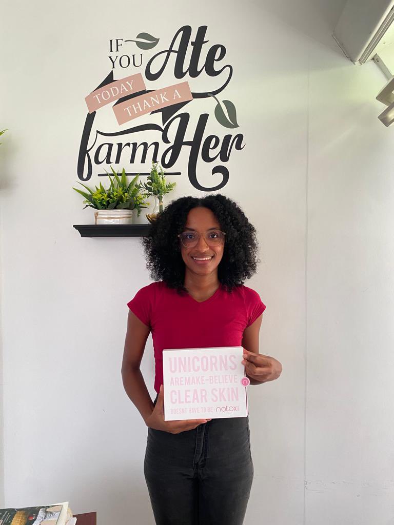 Anais is now a Notox Skin girl! She was automatically entered into our #FarmHers Market raffle for showing up with piece of her Carnival costume! We’re grateful that we can brighten up the lives of our customers thanks to Notox Skin! 🌸