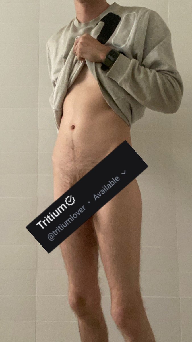 TritiumLover's tweet photo. Early morning showers are just the best https://t.co/AwTV5bU2TG