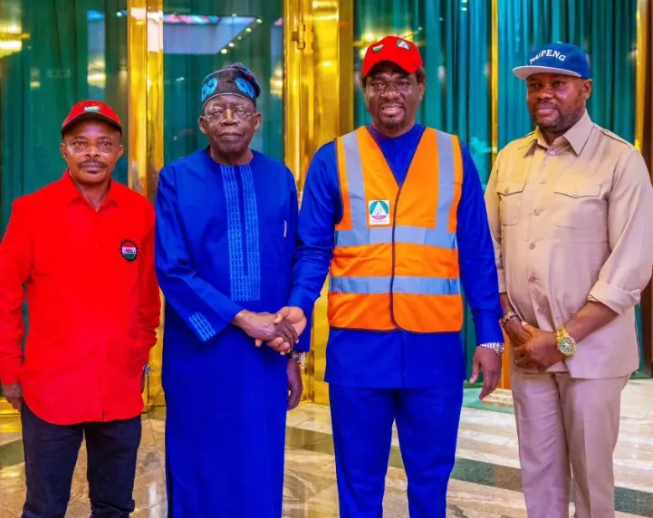 vanguardngrnews's tweet photo. Photos: Tinubu meets with labour leaders
https://t.co/YOgyeOXreN https://t.co/RDqk5xXMcY