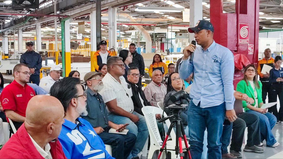 MinTrabajoVE's tweet photo. #SabíasQué || La Junta Administradora Especial tiene la responsabilidad de tomar las decisiones que sean necesarias para asegurar que los trabajadores no pierdan sus derechos. @torrealbaf https://t.co/9cuzXGsUpL